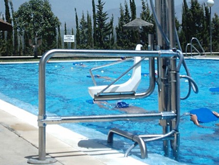 grua de acceso a piscina